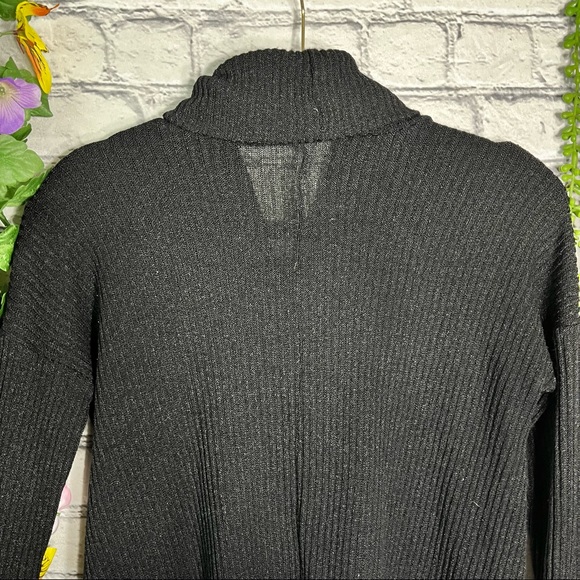 **💙2/$40💙Design Lab Lord & Taylor Black Cowl Neck Sweater Size Large - Picture 13 of 16